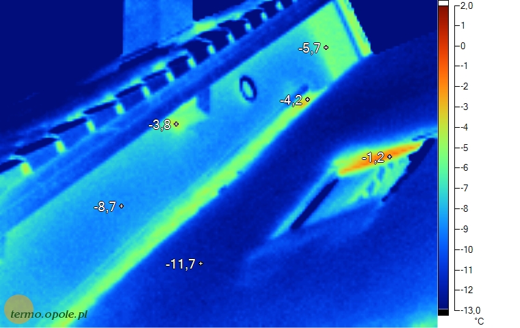 termowizja013.jpg - Mostki termiczne na ścianie szczytowej poddasza